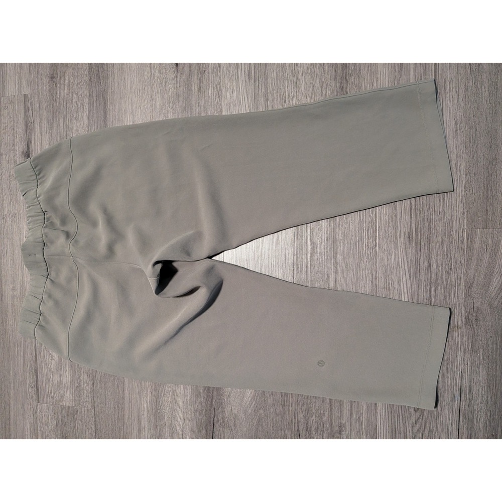 Lululemon Women's Gray Drawstring On The Fly Crop 24" Inseam Pants Size 8 - Picture 5 of 7
